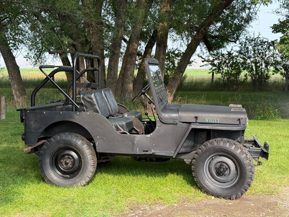 Jeep-willys-cj-3a-1952-black-4