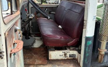 Jeep-willys-pick-up-1959-black-3