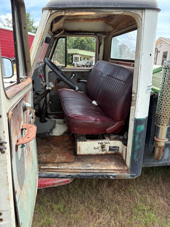 Jeep-willys-pick-up-1959-black-3