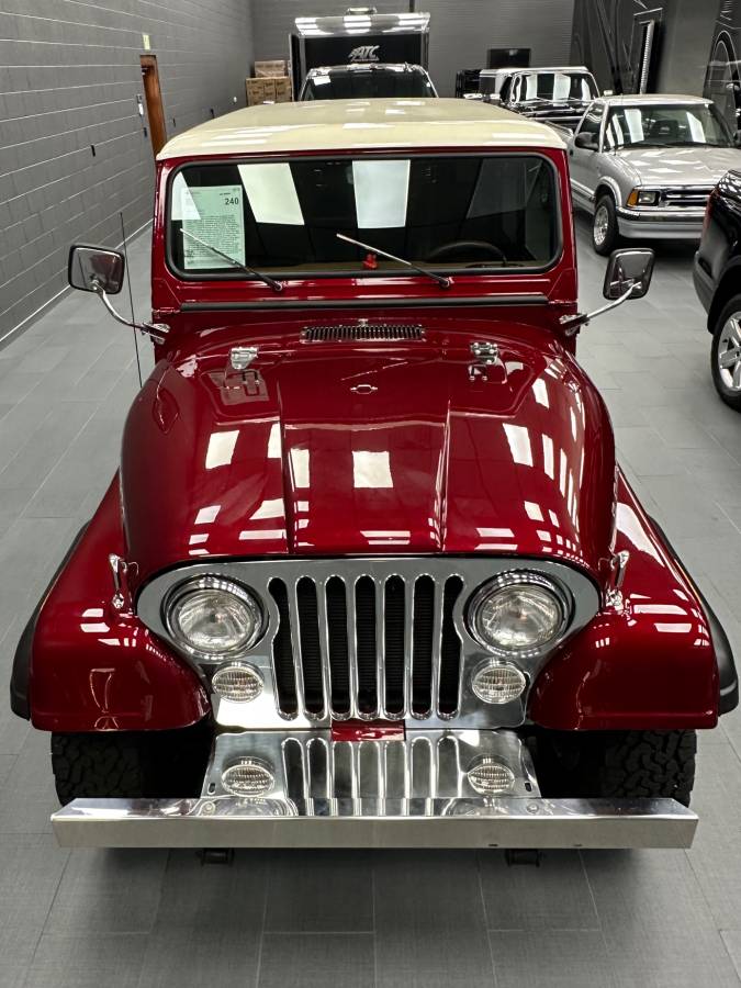 Jeep-wrangler-1981-red-4