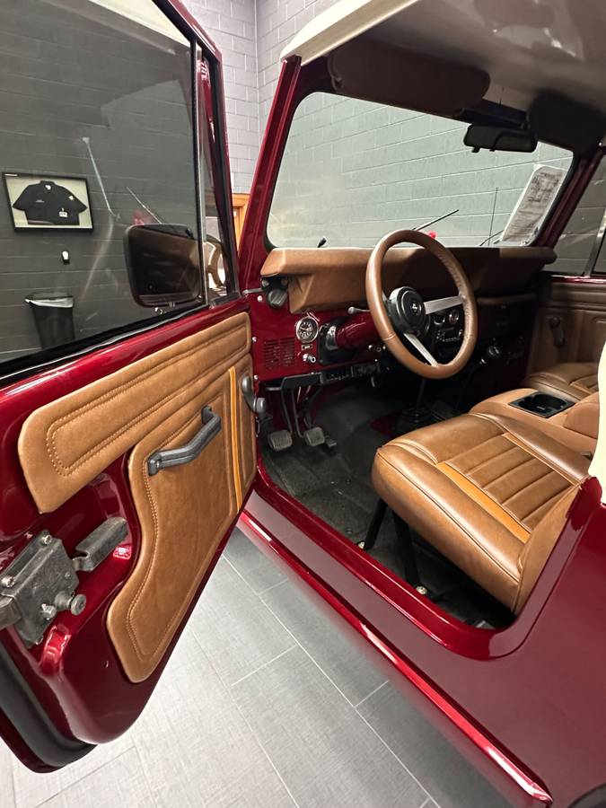 Jeep-wrangler-1981-red-5