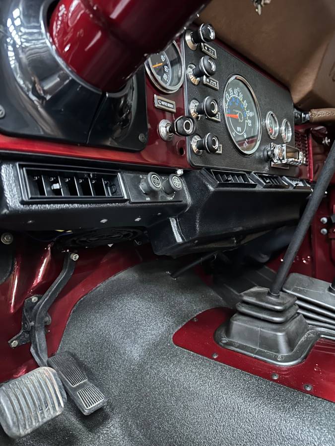 Jeep-wrangler-1981-red-6