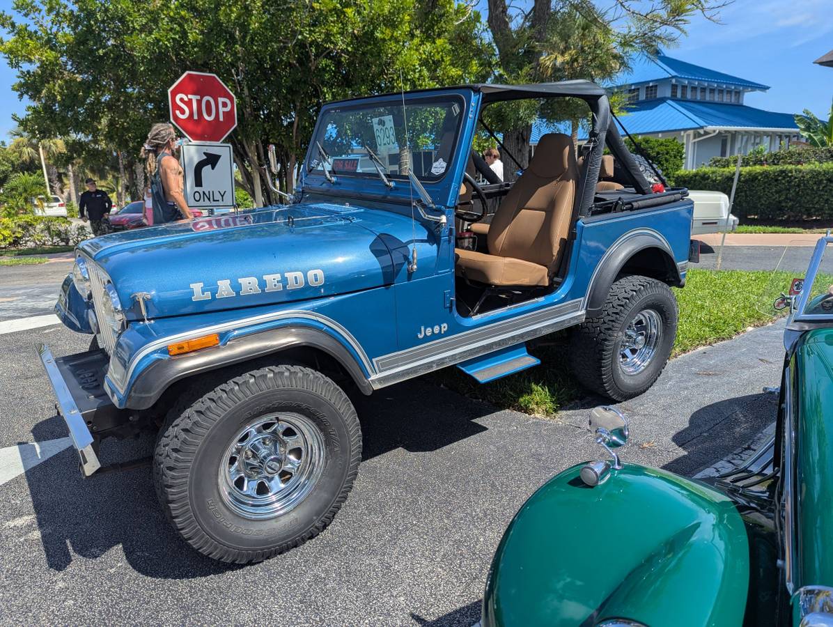 Jeep-wrangler-1983-blue-17