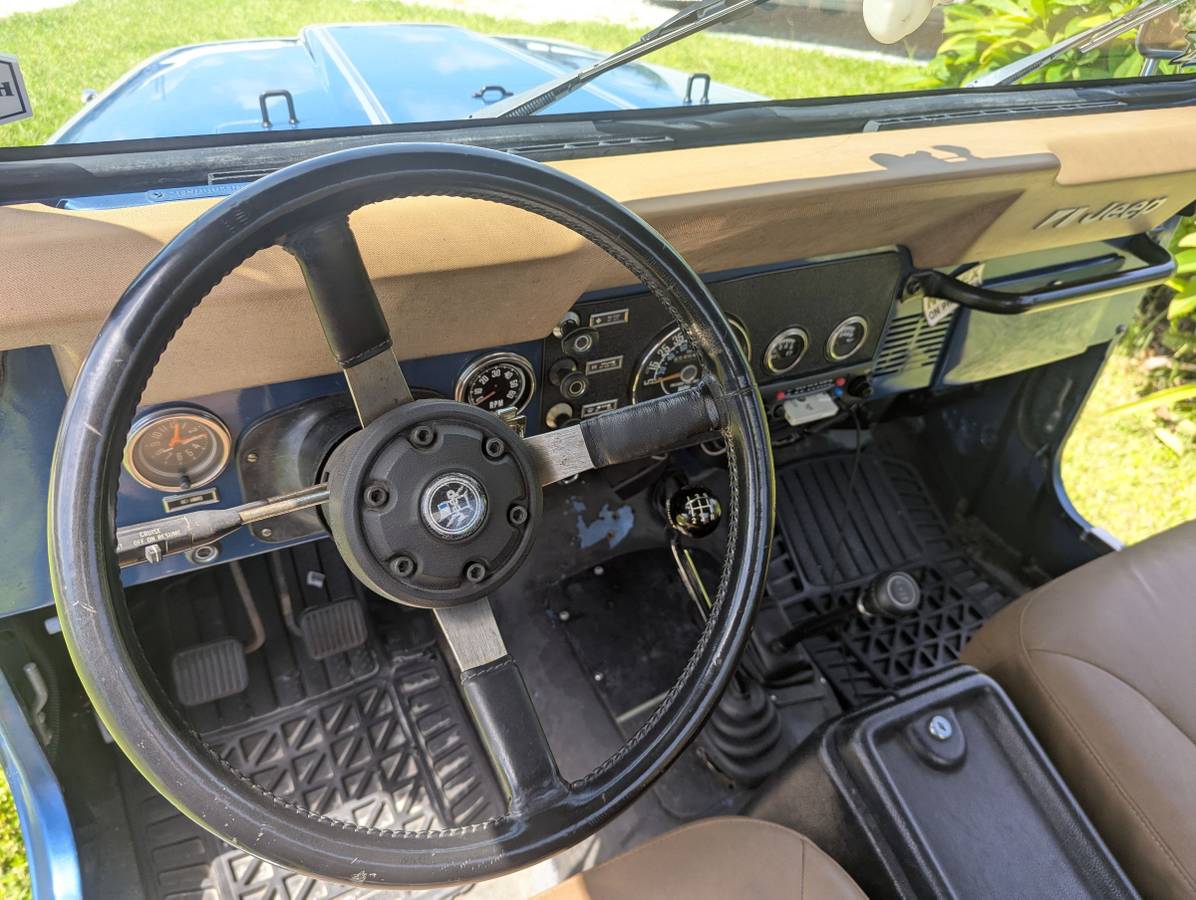 Jeep-wrangler-1983-blue-7