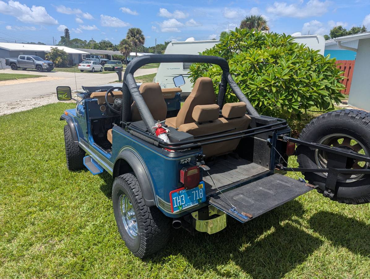 Jeep-wrangler-1983-blue-8