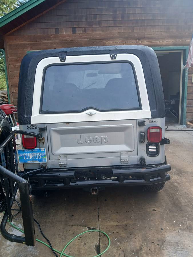 Jeep-wrangler-1983-silver-3