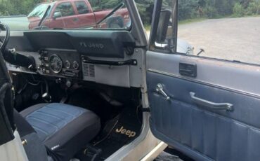 Jeep-wrangler-1983-silver-6