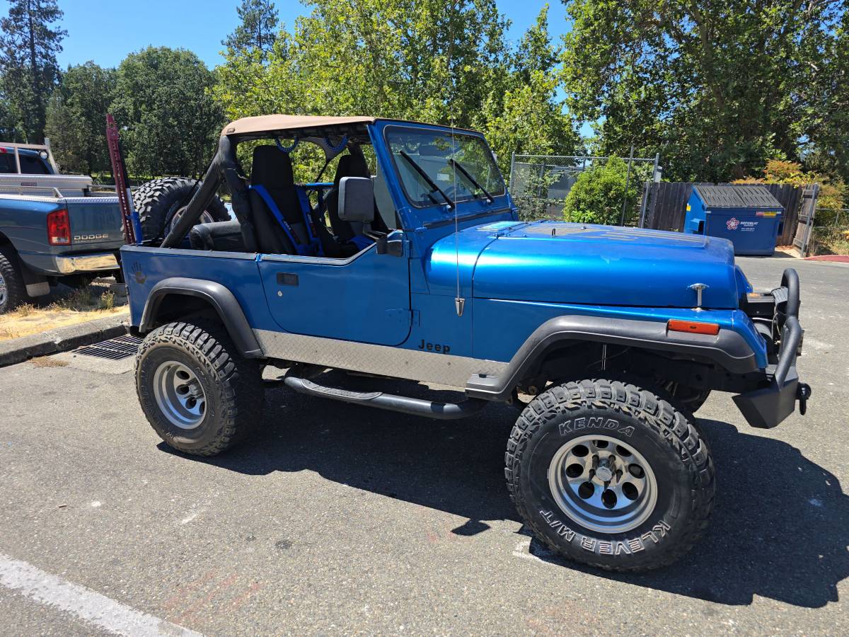 Jeep-wrangler-1986-blue-15