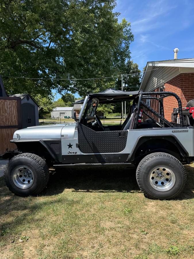 Jeep-wrangler-1988-silver-3