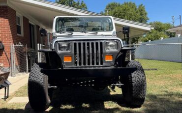 Jeep-wrangler-1988-silver