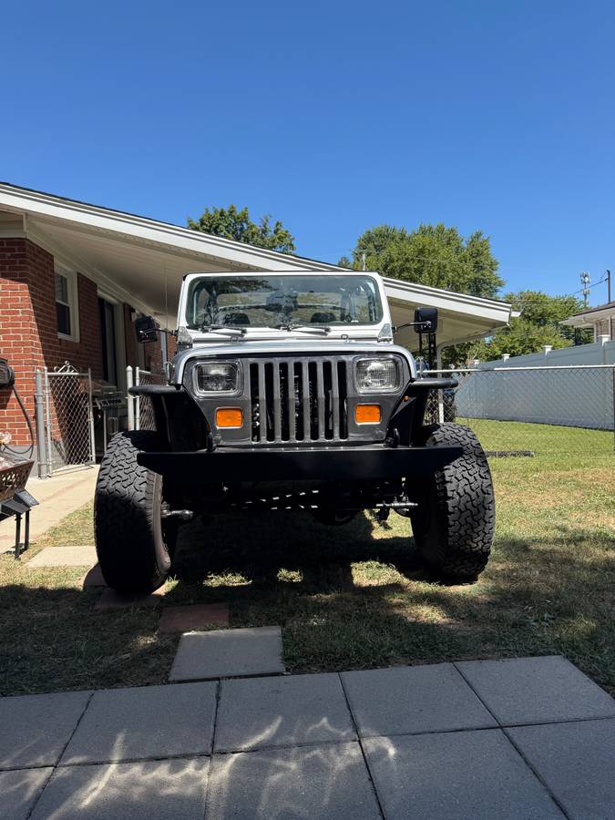 Jeep-wrangler-1988-silver