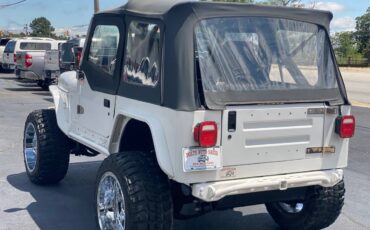 Jeep-wrangler-1988-white-7