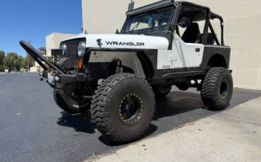 Jeep-wrangler-1990-white