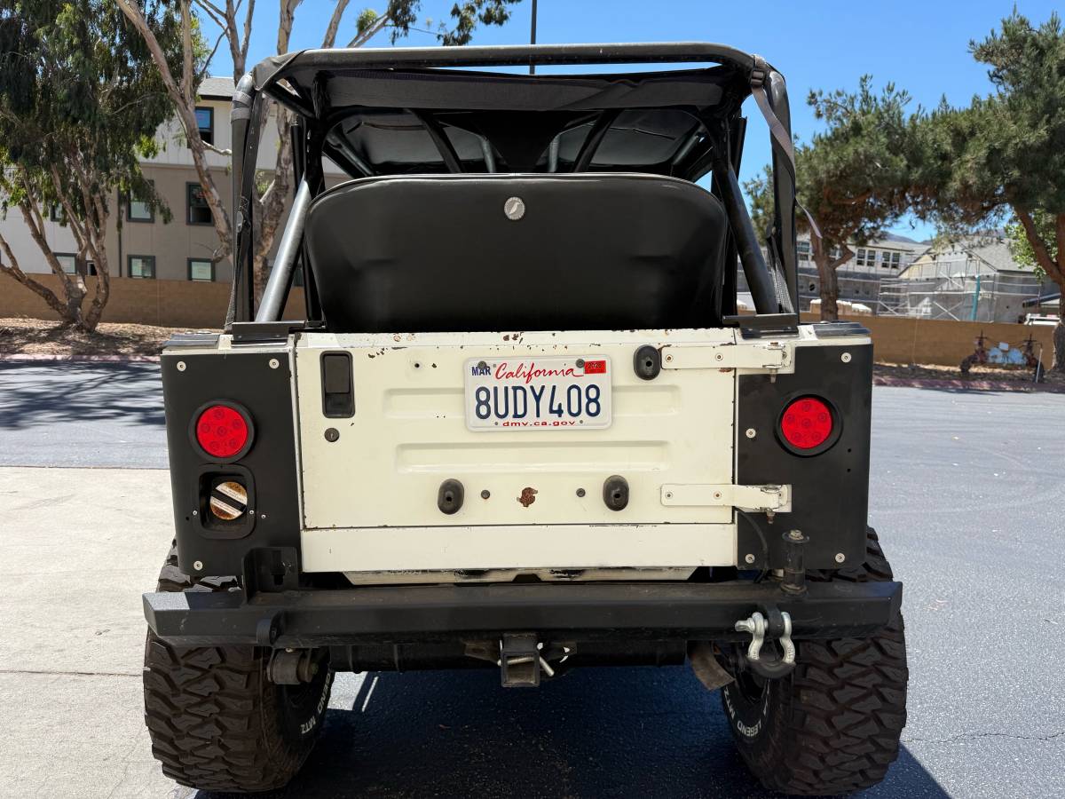 Jeep-wrangler-1990-white-4
