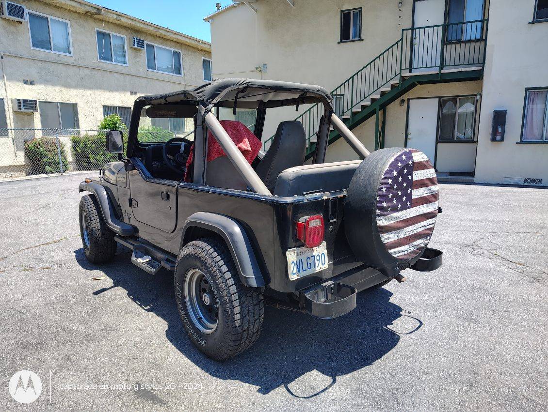 Jeep-wrangler-1991-black-4