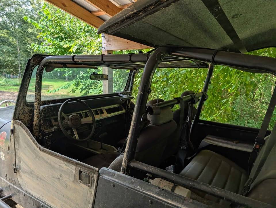 Jeep-wrangler-1991-black-4
