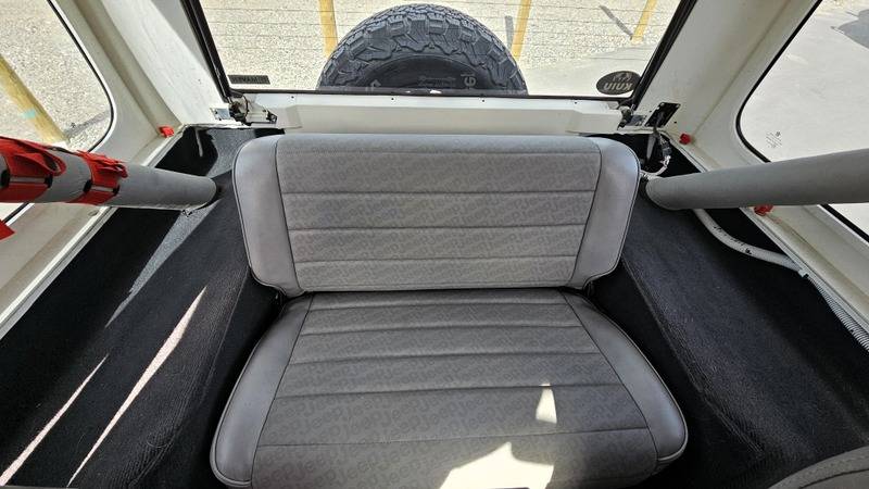 Jeep-wrangler-1991-white-17