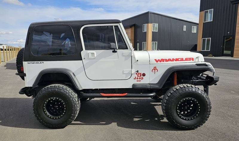 Jeep-wrangler-1991-white-5