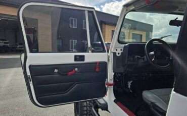 Jeep-wrangler-1991-white-8