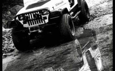 Jeep-wrangler-1992-white-5