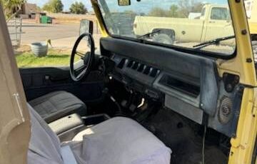 Jeep-wrangler-1992-yellow-12