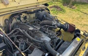 Jeep-wrangler-1992-yellow-14