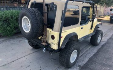 Jeep-wrangler-1992-yellow-2