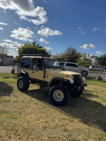Jeep-wrangler-1992-yellow-6