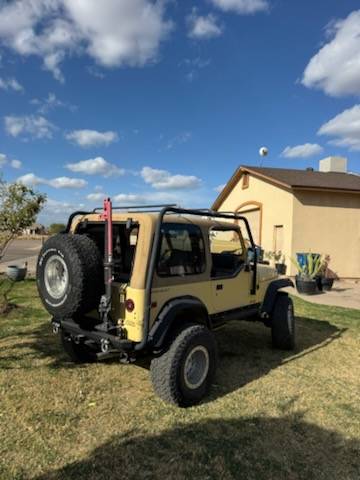Jeep-wrangler-1992-yellow-7