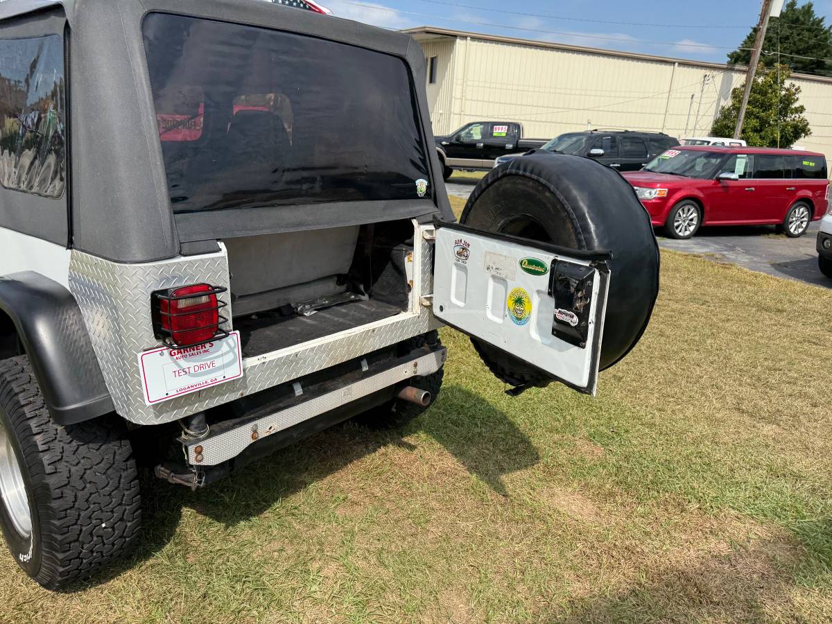 Jeep-wrangler-1993-white-13