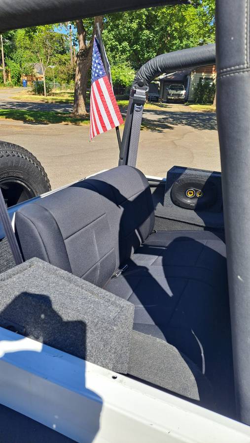 Jeep-wrangler-1993-white-14