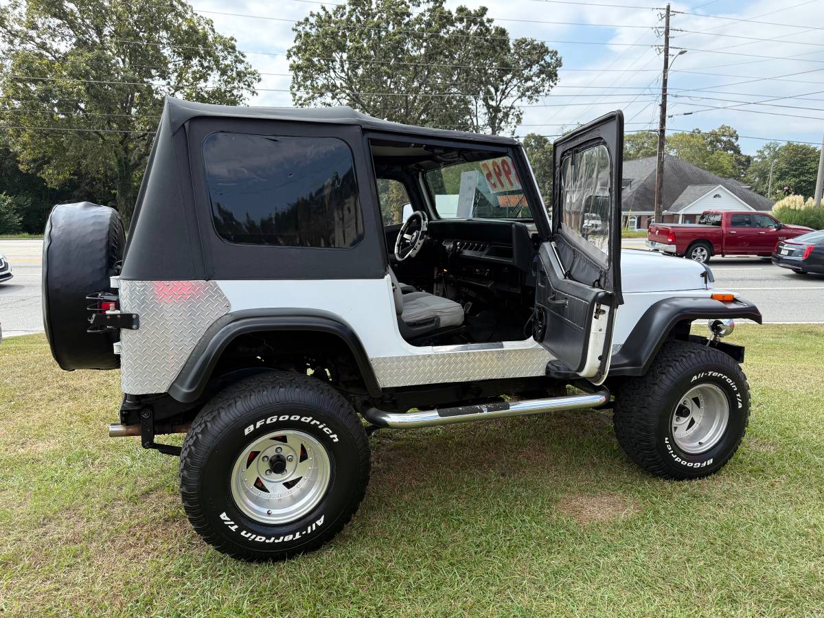 Jeep-wrangler-1993-white-14