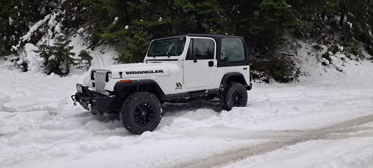 Jeep-wrangler-1993-white-16