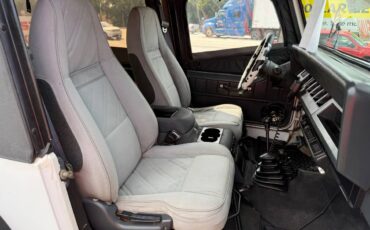 Jeep-wrangler-1993-white-16