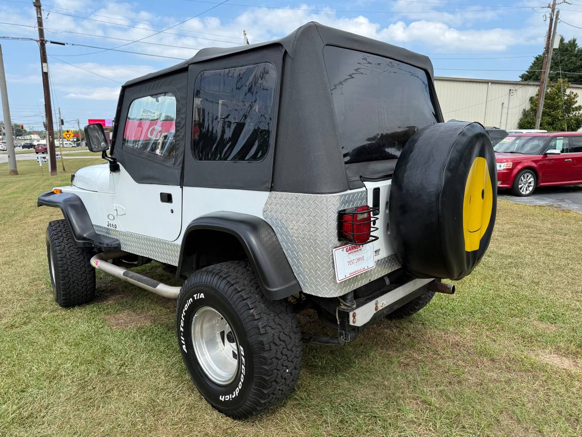 Jeep-wrangler-1993-white-23