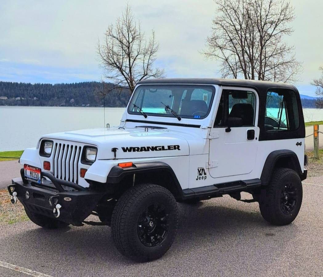 Jeep-wrangler-1993-white