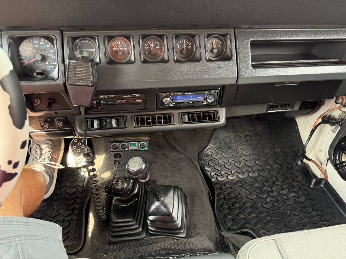 Jeep-wrangler-1993-white-9