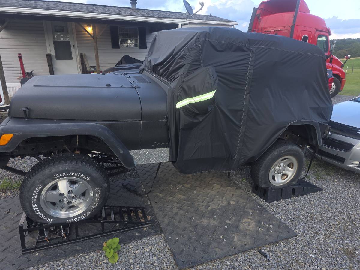 Jeep-wrangler-1995-black-1