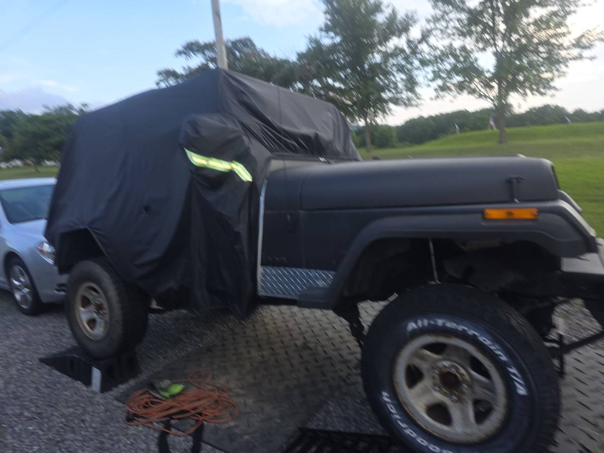 Jeep-wrangler-1995-black