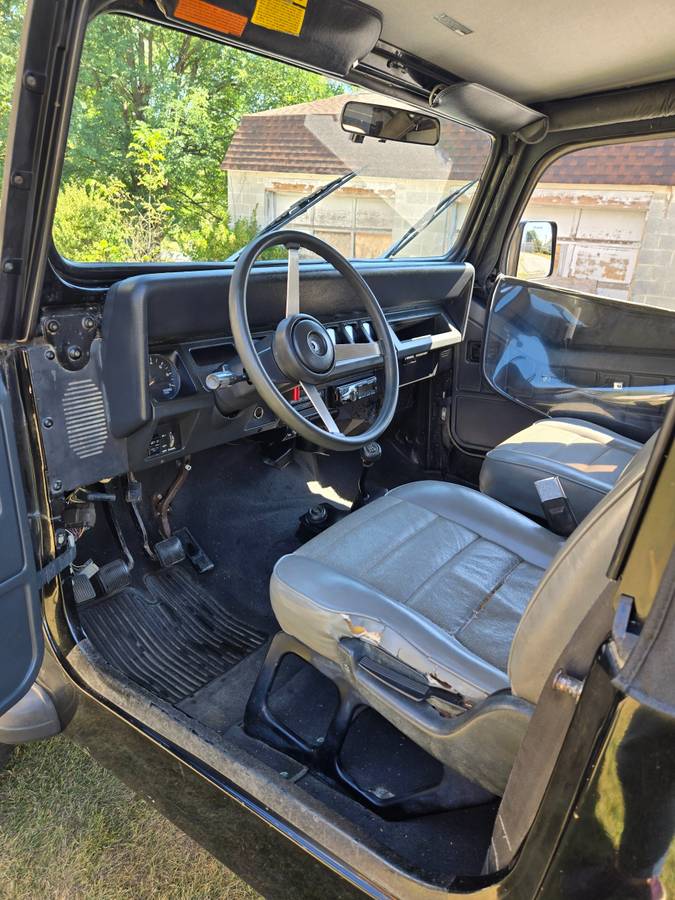 Jeep-wrangler-1995-black-4