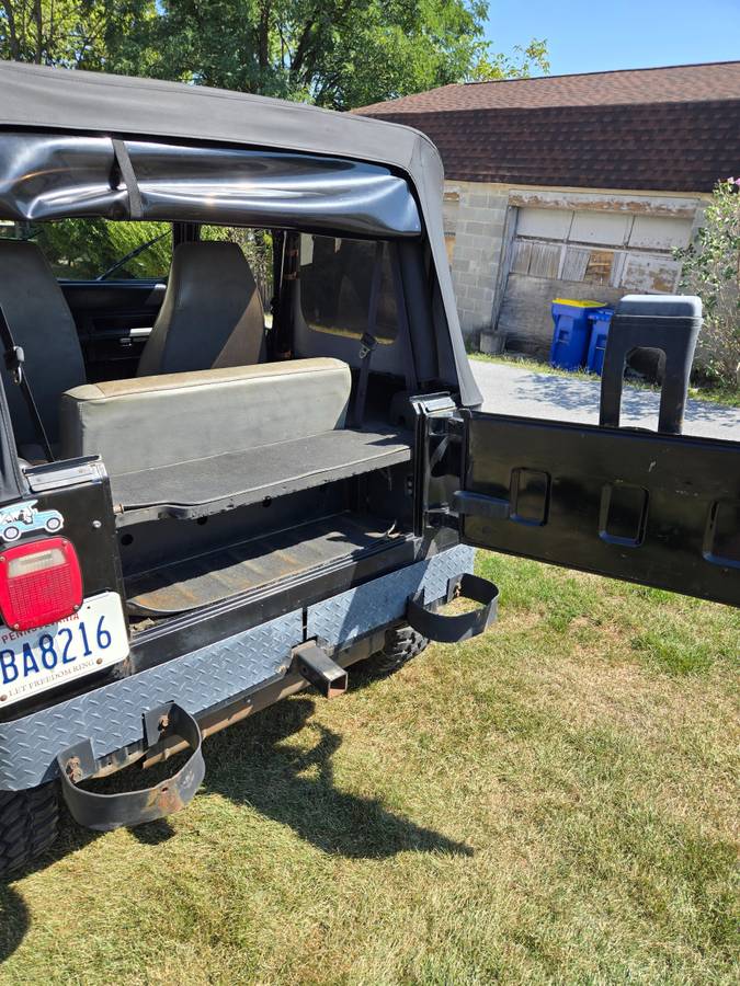 Jeep-wrangler-1995-black-5