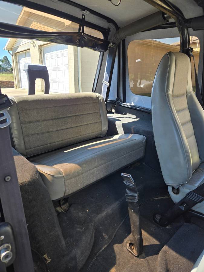 Jeep-wrangler-1995-black-6