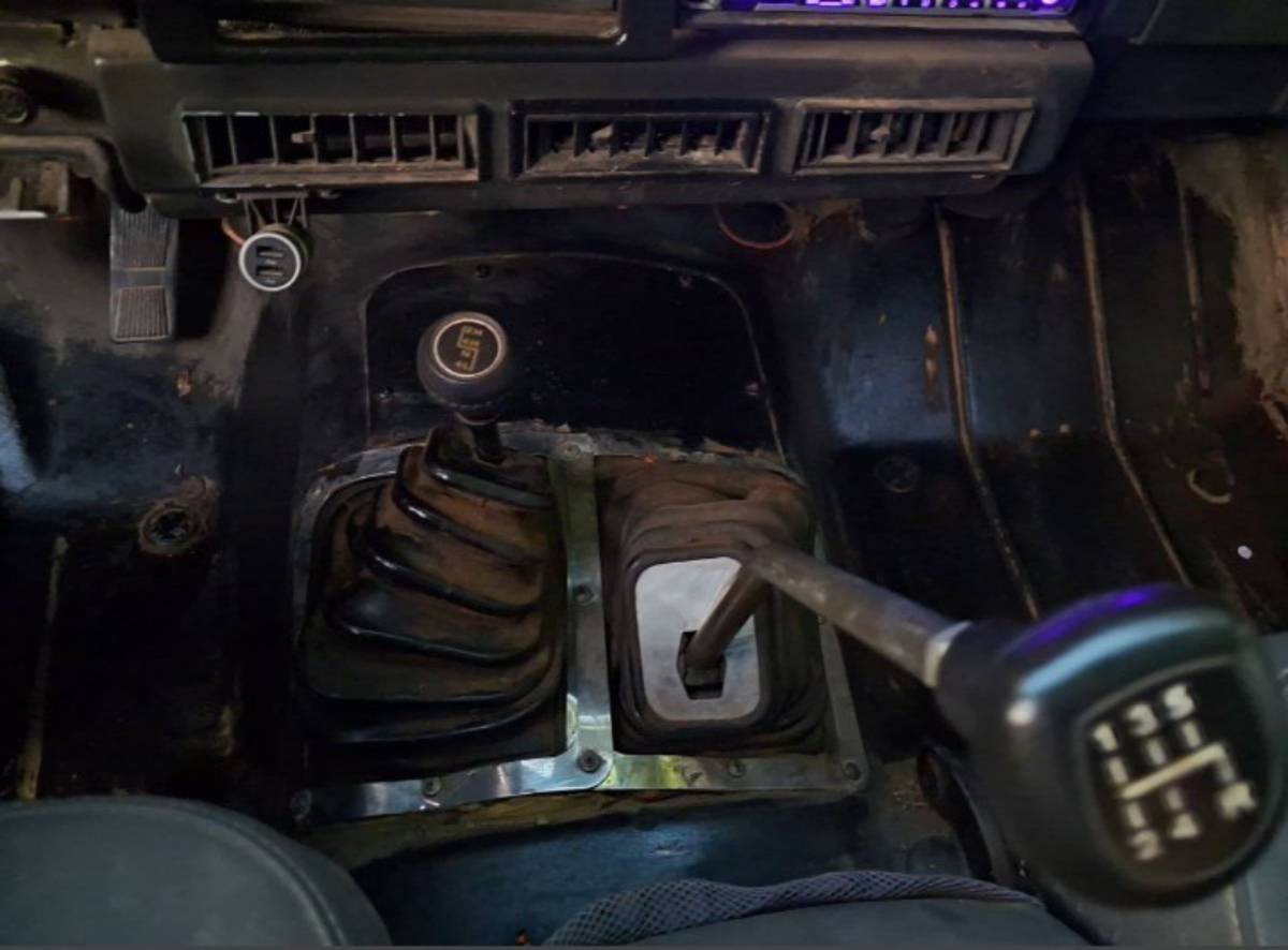 Jeep-wrangler-4x4-1988-silver-9