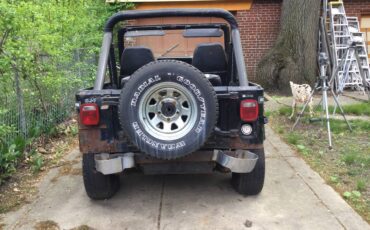Jeep-wrangler-cj-7-1985-black-2