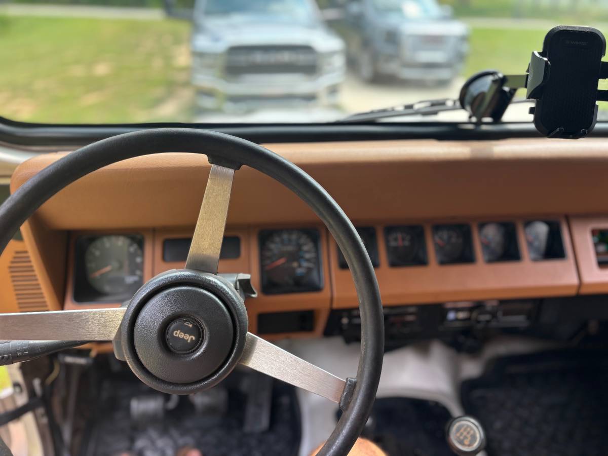 Jeep-wrangler-rio-grande-1995-4