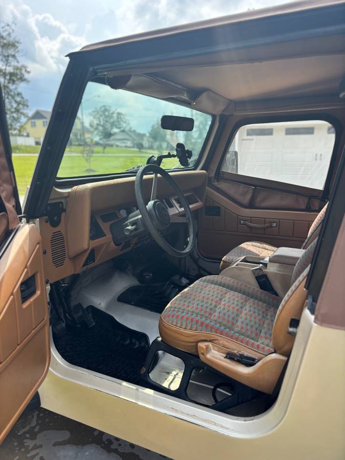Jeep-wrangler-rio-grande-1995-5