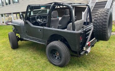Jeep-wrangler-sahara-1993-black