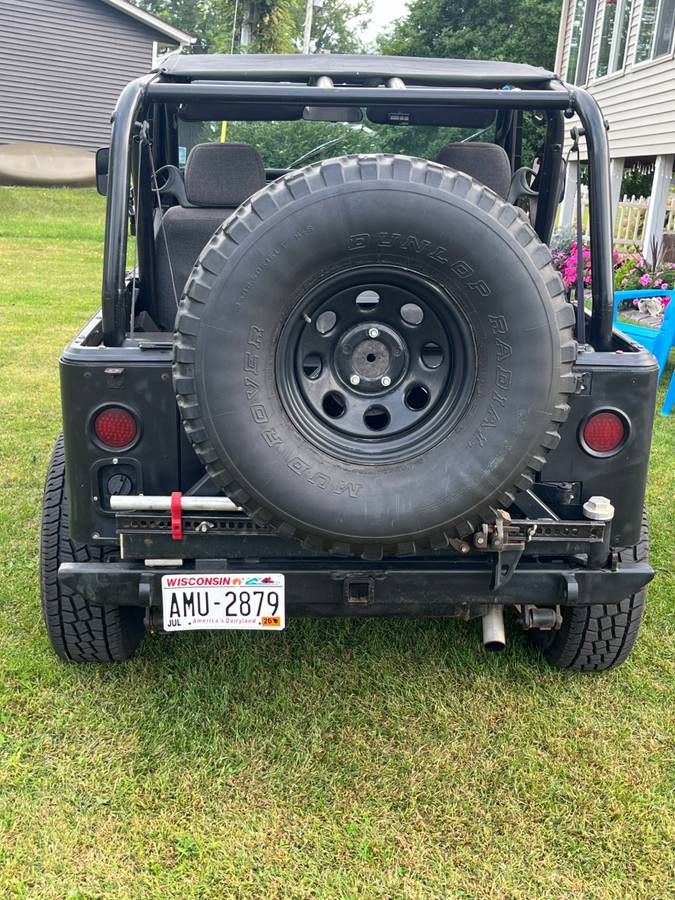 Jeep-wrangler-sahara-1993-black-4