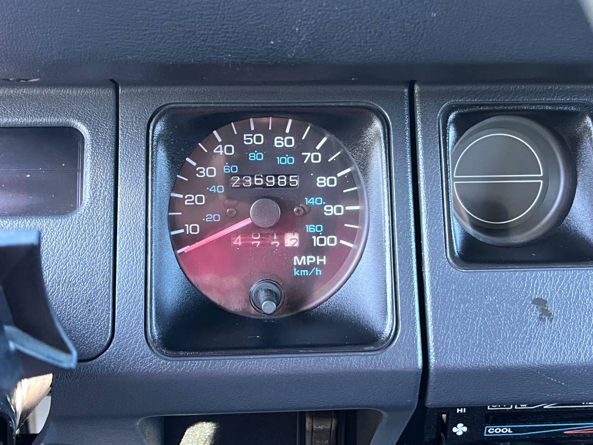 Jeep-wrangler-se-1993-white-4