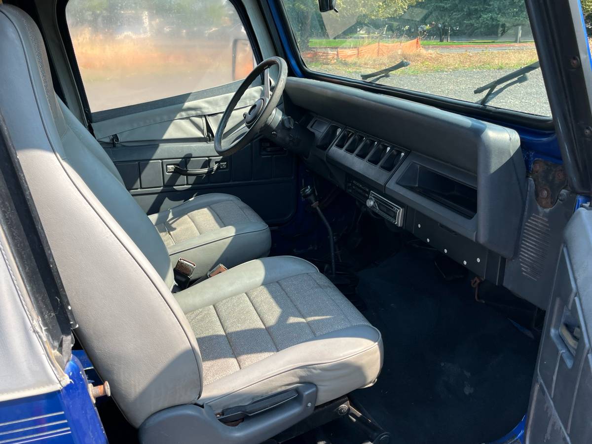 Jeep-wrangler-sport-1992-blue-7